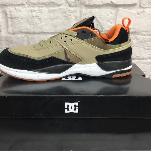 DC E Tribeka Leather Sneaker Shoes Sz 11 Men’s New - Picture 2 of 8